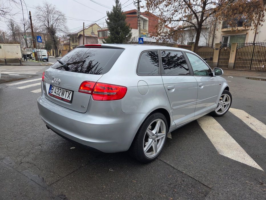 Audi a 3  1.6 benzina