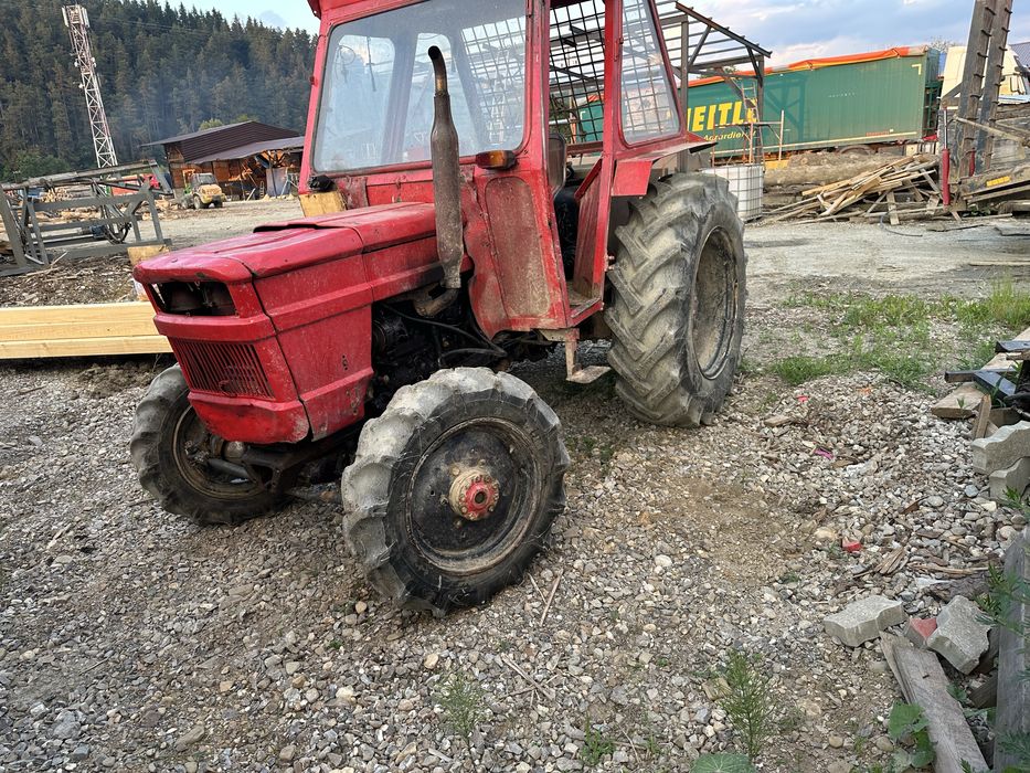 Tractor forestier 640 dt troliu pe aer taf