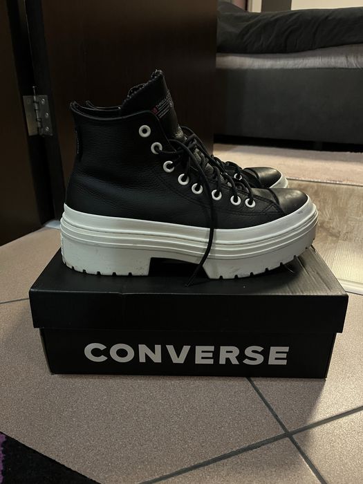 Дамски високи обувки converse