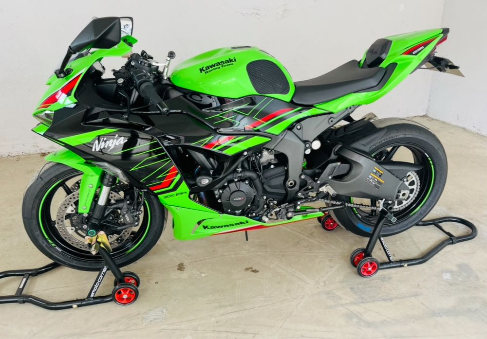Kawasaki ZX6R 2024