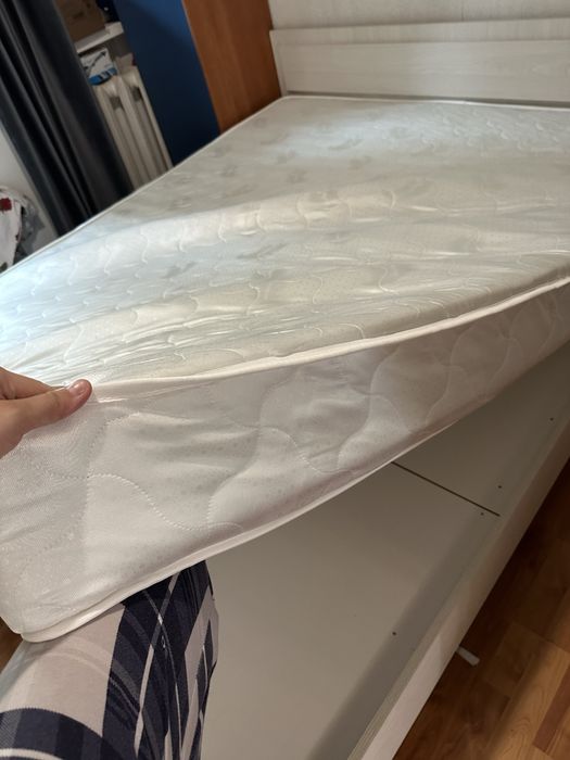 Матрас для кровати