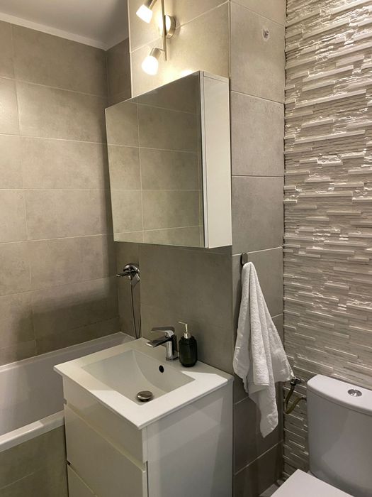Apartament 3 camere Dristor, metrou 2 min, renovat si mobilat