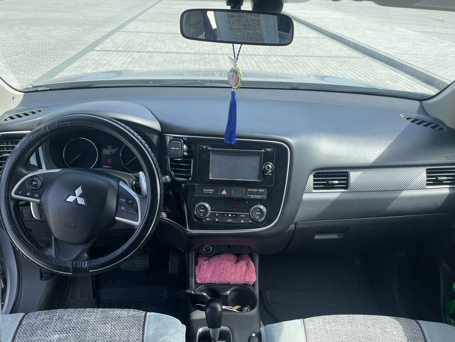 Митсубиси Аутлендер продам