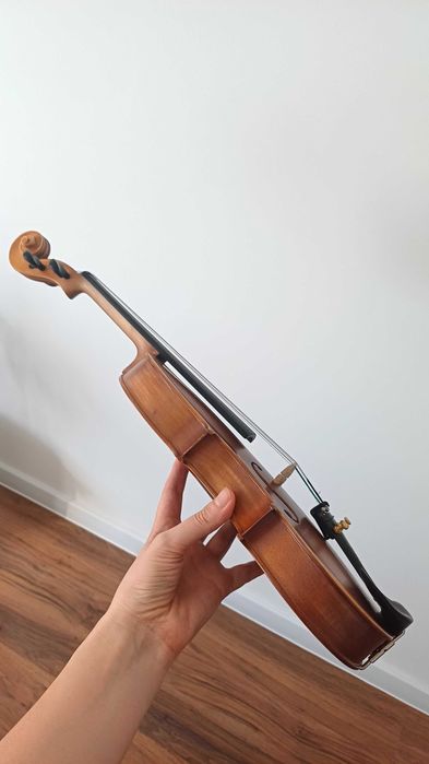 Скрипка 1/4  и мостик для скрипки 1/4