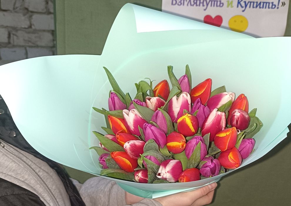 Тюльпаны к 8 марта