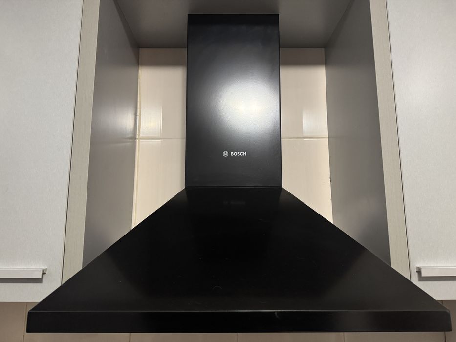 Plita pe gaz Bosch plus hota decorativa Bosch