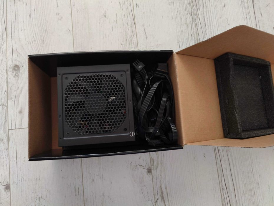 Sursa Seasonic 650w G12 GM-650 80 plus Gold semi-modulara