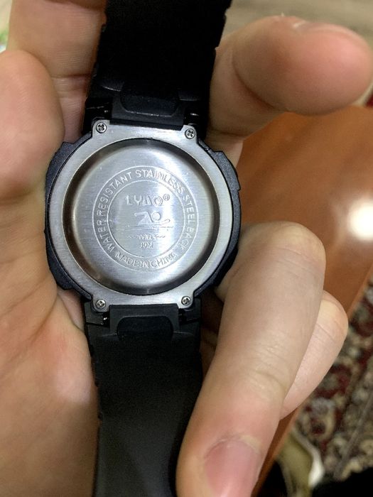 Наручные спортивные часы