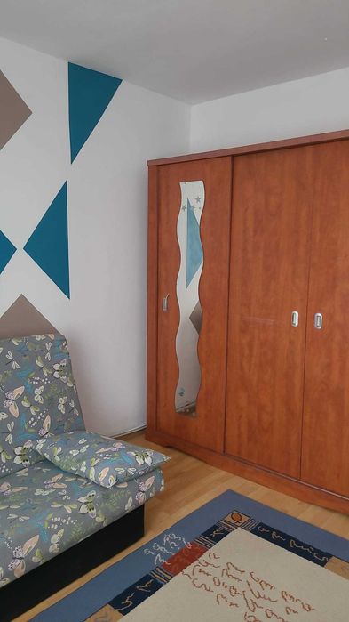 Inchiriere apartament 2 camere-Localitatea 1 Decembrie,langa Primarie