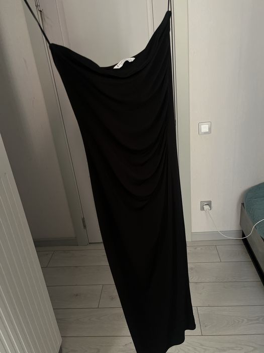 Платье черное Stradivarius