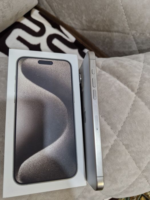 Продам Iphone 15 pro max (256Gb)