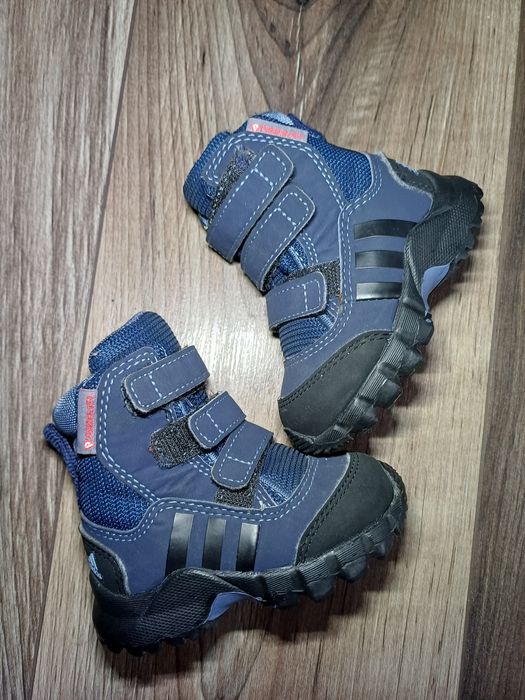 Ghetuțe adidas marimea 18