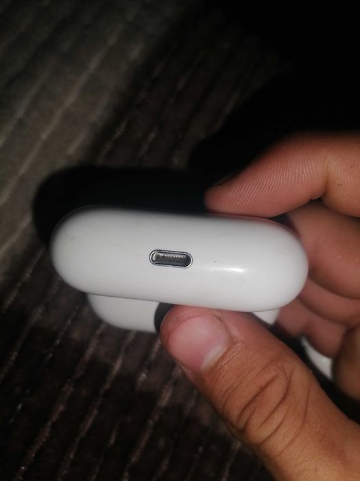 Airpods в новом состоянии