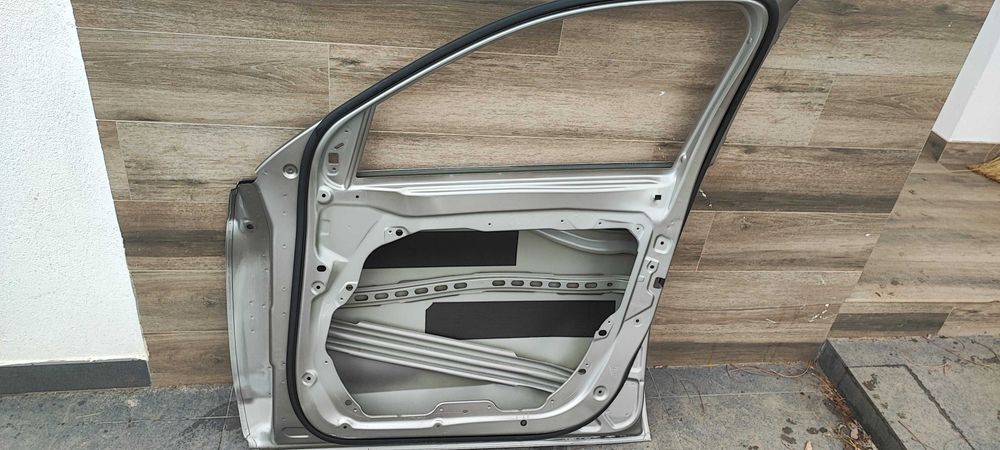 Portiera mercedes glc model 2020 facelift dreapta