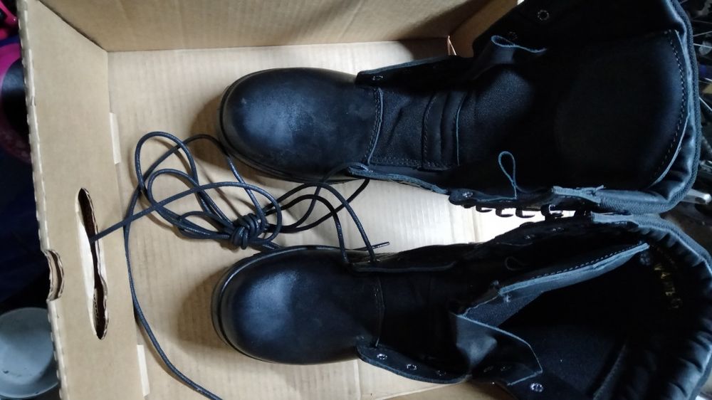 Продам берцы и офицерские туфли