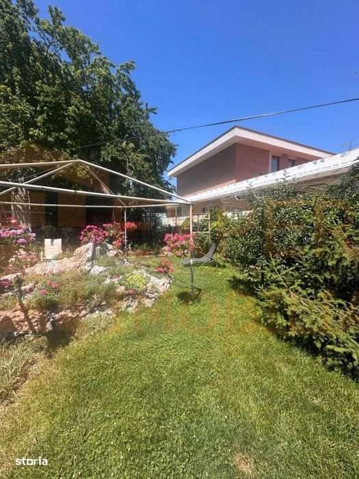 Casa de vanzare in Palazu Mare | 4 camere | Teren 655 mp