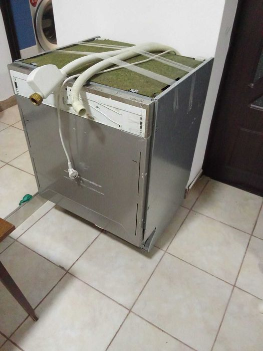 Masina de spalat vase Miele 14 seturi