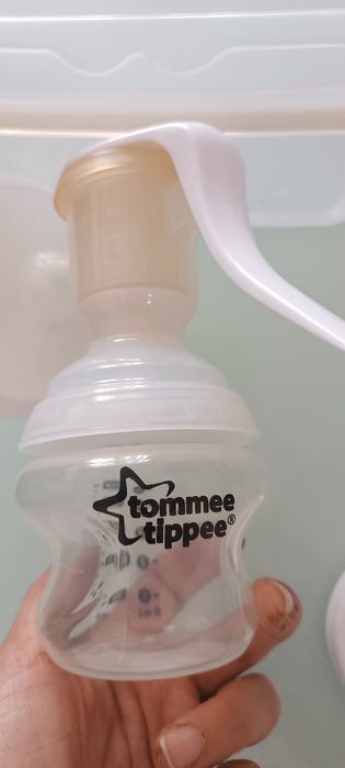 Tommy Tippee механична помпа за кърма