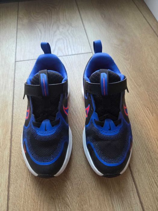 Adidasi Nike copii