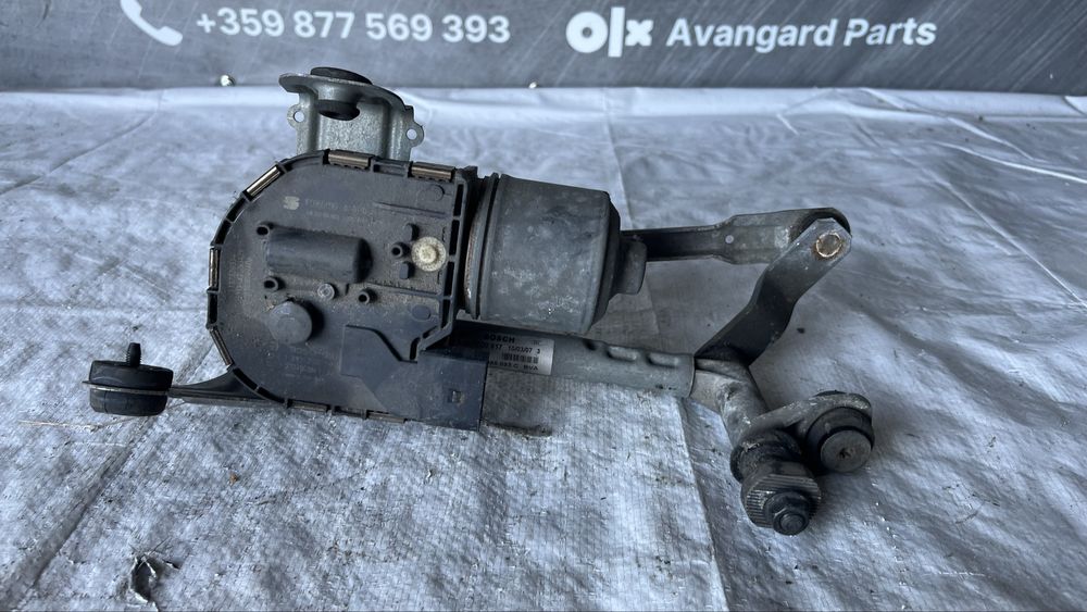 Моторчета за предни чистачки ляво и дясно Seat Leon 1P