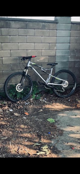 Bicicleta rockrider st900s