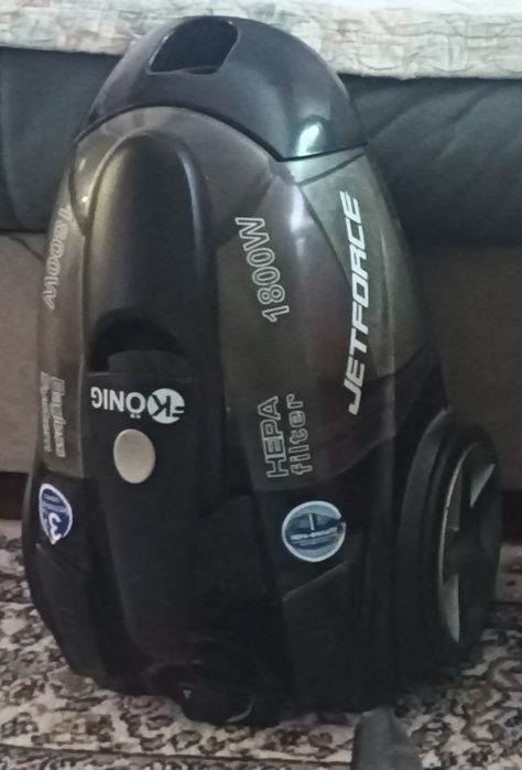 2 пылесоса König - 1800w, Venus -2000w