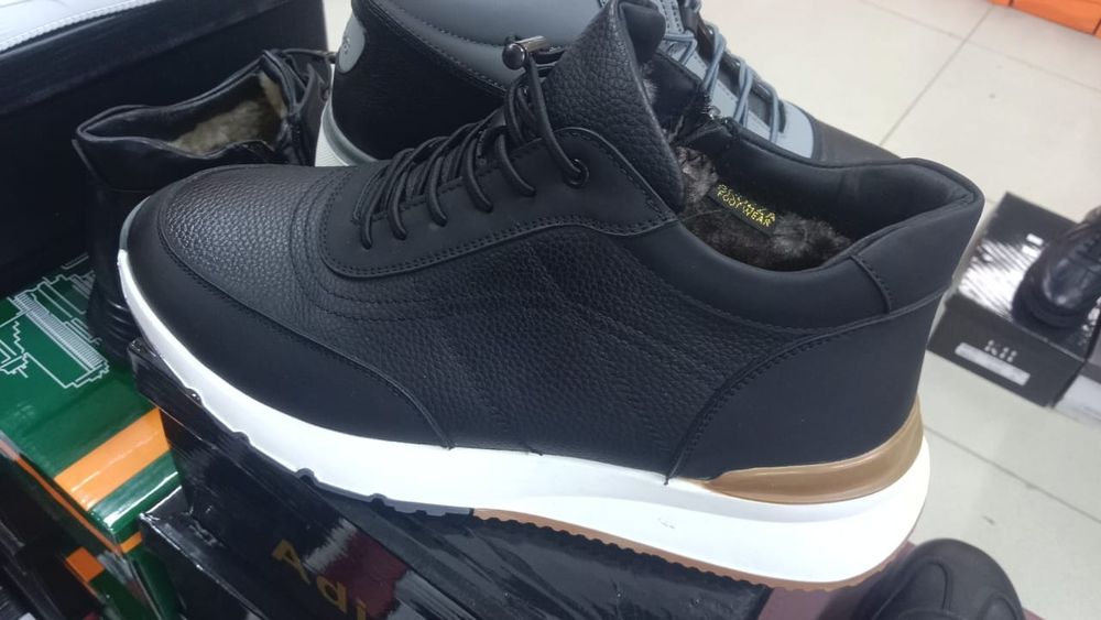 Зимний полуклассический обувь