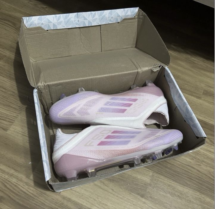 Продам бутсы F50