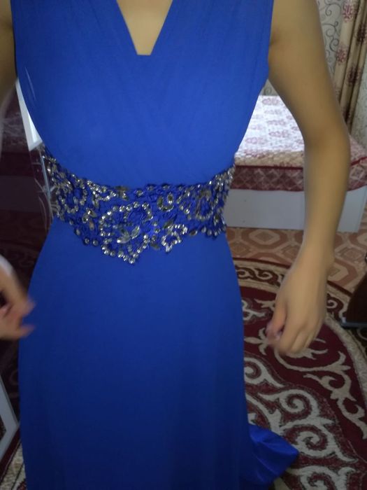 Продаю нарядное платье