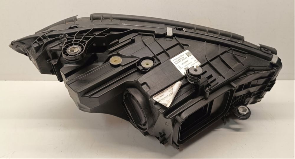 Ляв фар Мерцедес 206 C класа MERCEDES C-KLASA W206 A2069060703 PERFORMANCE
