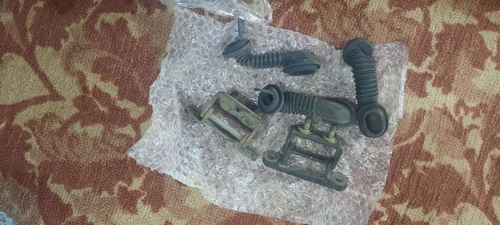 Продам пластик субару форестер  сф5