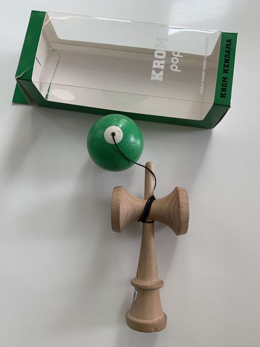 Kendama Krom Pop folosită foarte puțin