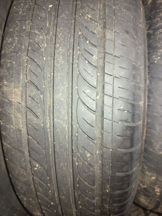 Продам комплект резины