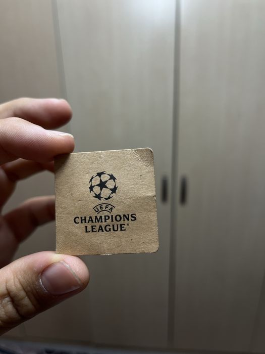 Официальный пин Лиги чемпионов УЕФА