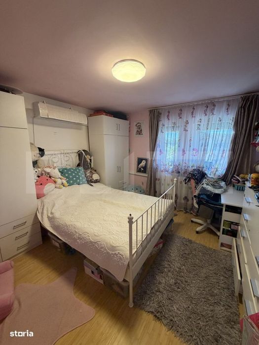 Apartament de vanzare 3 camere, 77 mp, zona liceului Economic — fotografia 3
