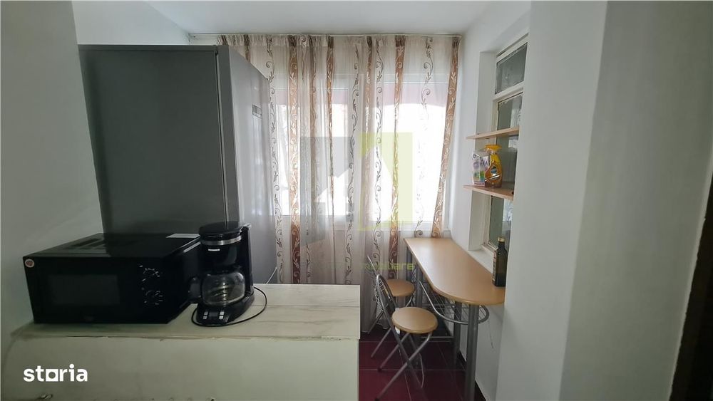 Gasoniera in Brazda langa Piata si Profi - et.1