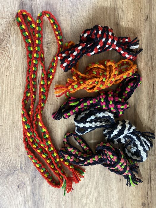 Вълнени плоски и кръгли коланчета подходящи за народни носии