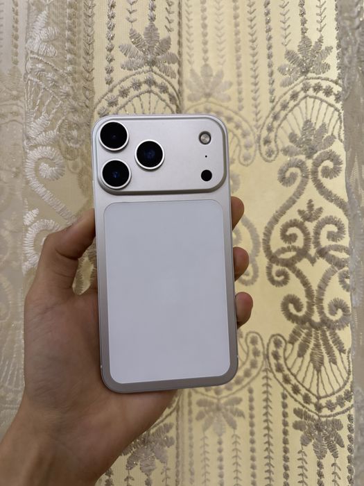 Iphone Xr 17 Pro korpusda 89% yomks