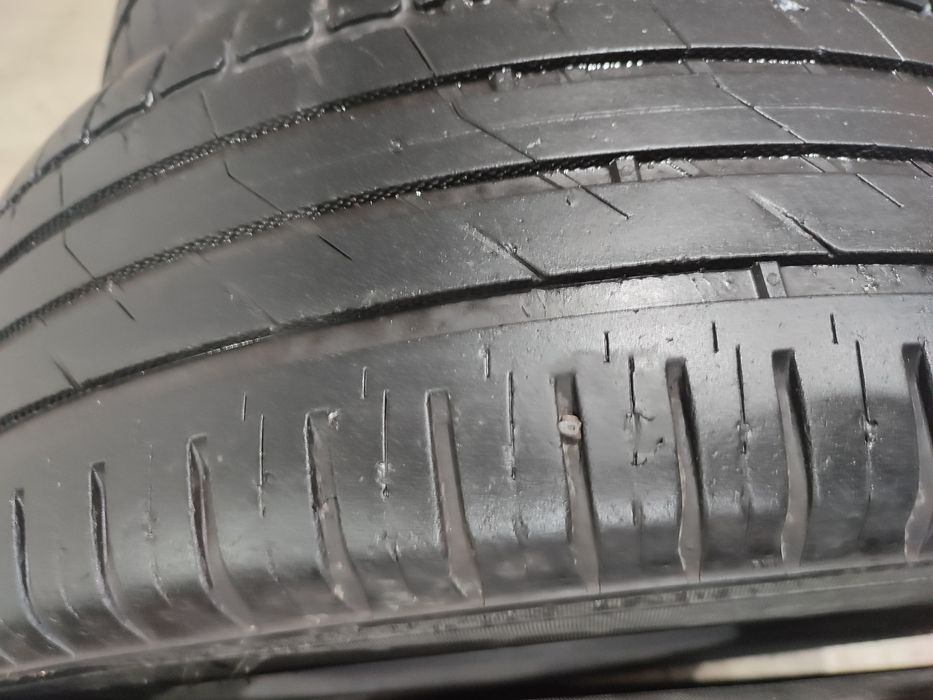 Продам комплект резины 215/60/16