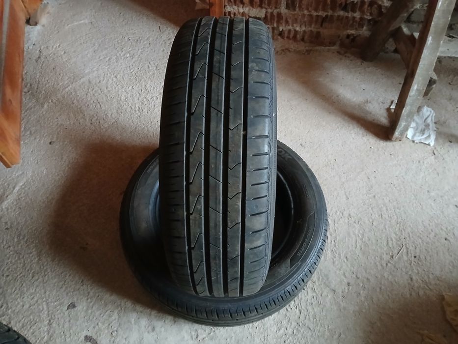 Летни гуми 15цола Hankook-185/60/15.7мм-грайфер 2018година