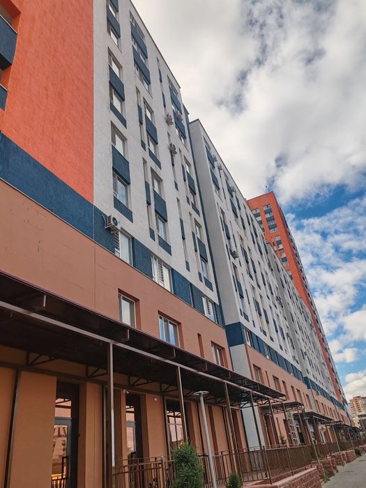 Продам 2 комнатную квартирартиру 75 м2