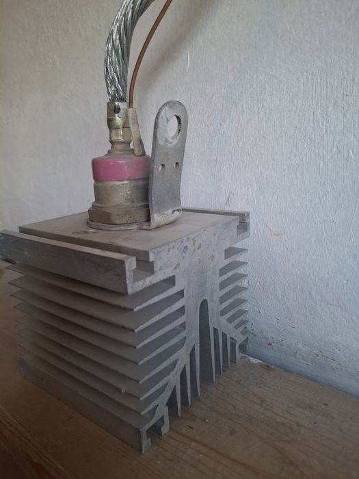 Продам терристоры  разные