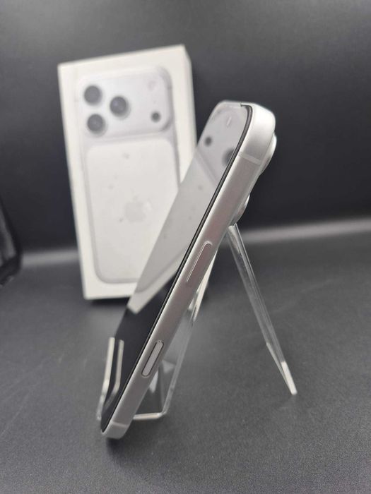 Hope Amanet P5/IPhone 17 Pro /256 GB 100%