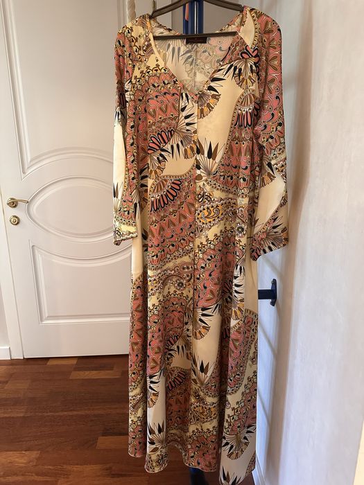 Продам платье Pierre Cardin