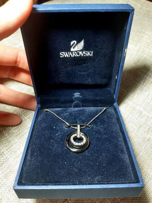 Сребърно колие с кристали Swarovski