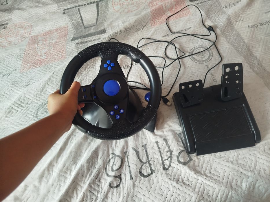 Игровой руль  GT-V7