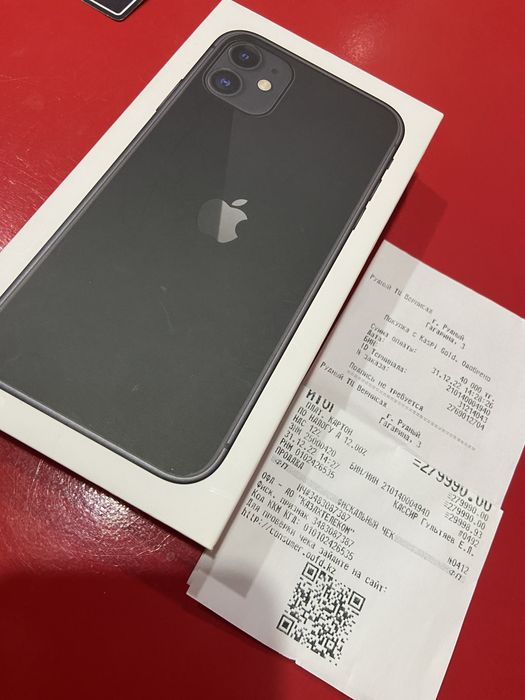 Продам айфон 11 64g акб 82%.