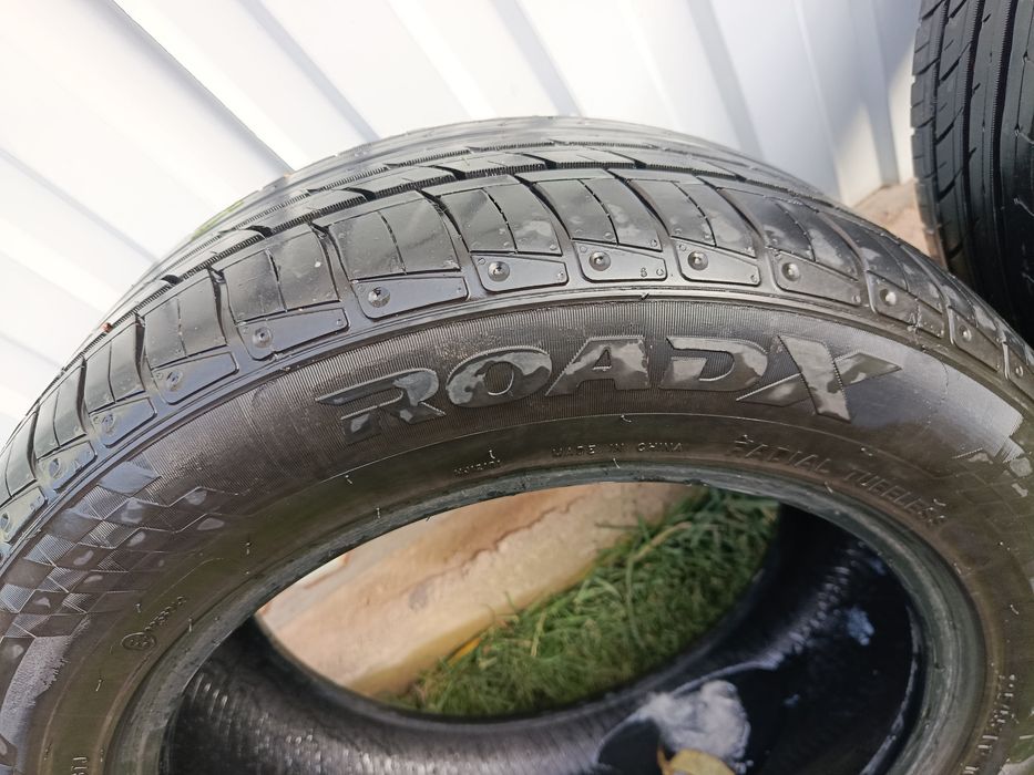 Продам резину ROADX