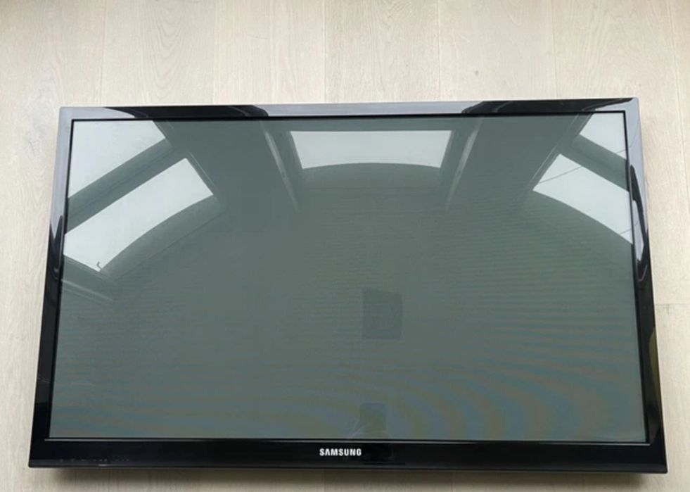 Samsung original Malaysia 43 katta ekran