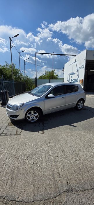 Opel Astra H 1.6